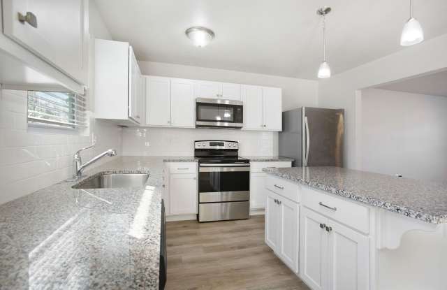 5410 Eagle Glen Avenue SW