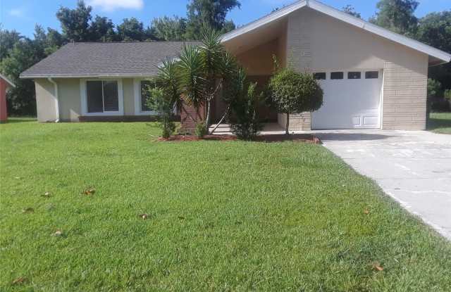 844 E FLAG LANE