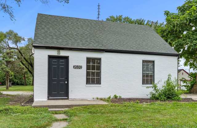 Photo of 2 BEDROOM HOME!