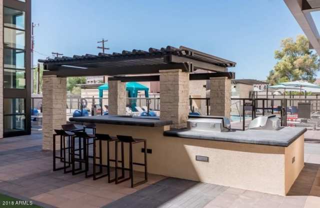 Resort Living in Old Town Scottsdale!!! Like New, 2 Underground Parking Spaces, Storages, Resort Amenities!!!