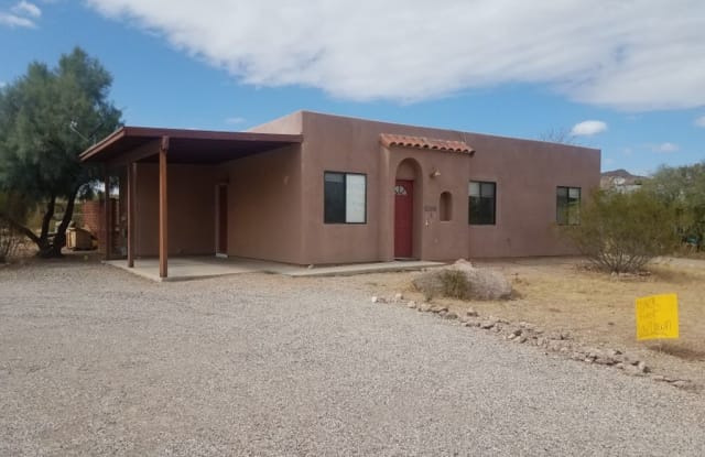 6300 South Cardinal Avenue Unit 2 - 6300 South Cardinal Avenue, Drexel Heights, AZ 85746