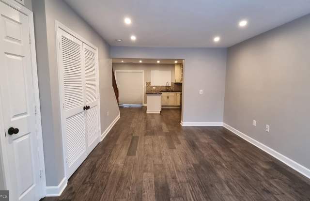 13111 SHADOWBROOK Lane