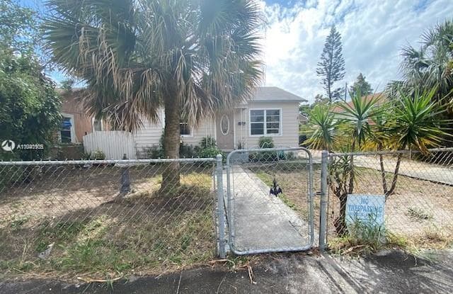 714 44th St - 714 44th Street, West Palm Beach, FL 33407