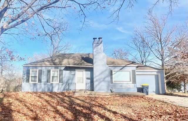 5046 Glenside Ct - 5046 Glenside Court, Kansas City, MO 64129