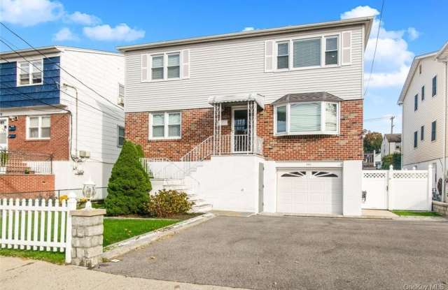 884 Saw Mill River Road