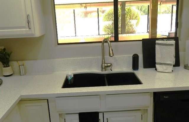 13931 W OAK GLEN Drive