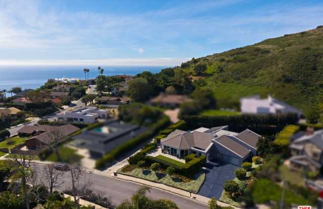 3615 Malibu Country Dr