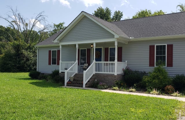 6401 Mahone St - 6401 Mahone Street, Matoaca, VA 23803