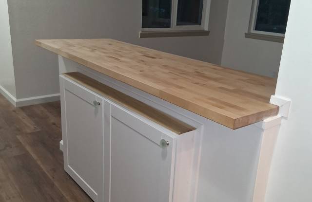 340 Colorado River Blvd.