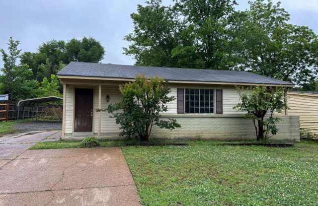 1699 Whitehead Dr Southaven, MS