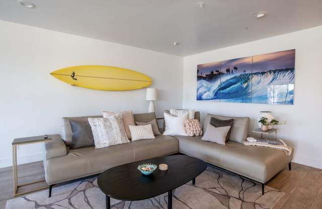 210 Avenida Montalvo