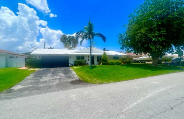 1361 NE 23 Ct
