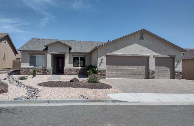 5537 North Kerwood Loop