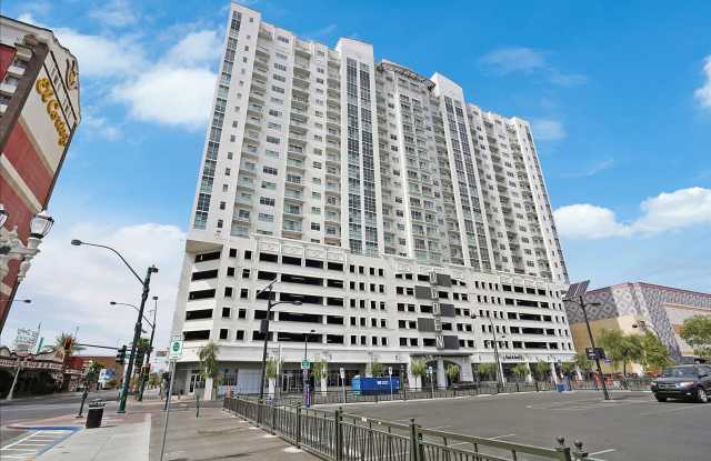 Luxury High-Rise Condo on Downtown Fremont Street!