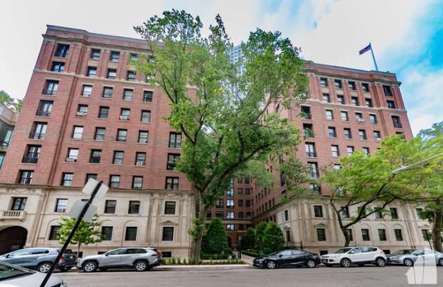 420 West Deming Place