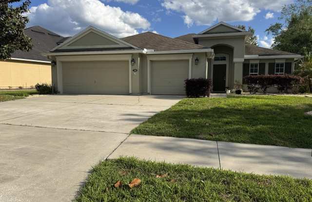 200 ISLESBROOK Parkway