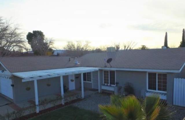 Photo of 42901 Alep Street