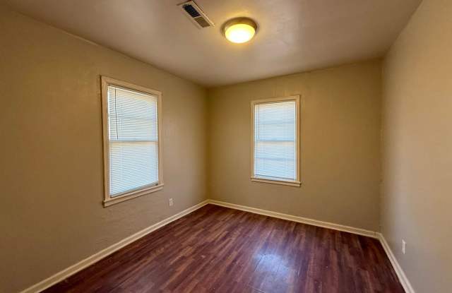 1443 S Hydraulic Home