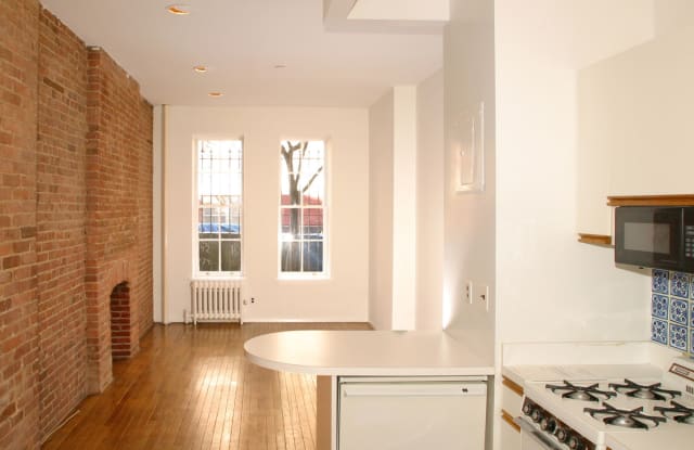 311 E 81st St - 311 East 81st Street, New York City, NY 10028