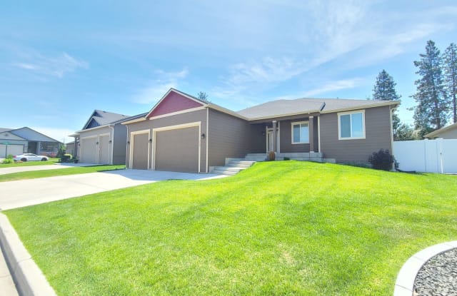 712 E Belle Ln - 712 East Belle Lane, Spokane County, WA 99005