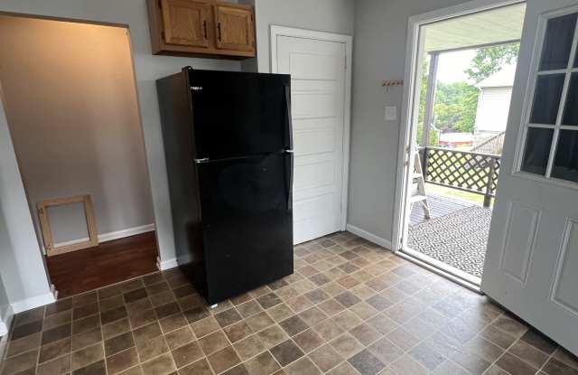 1163 Delaware Street