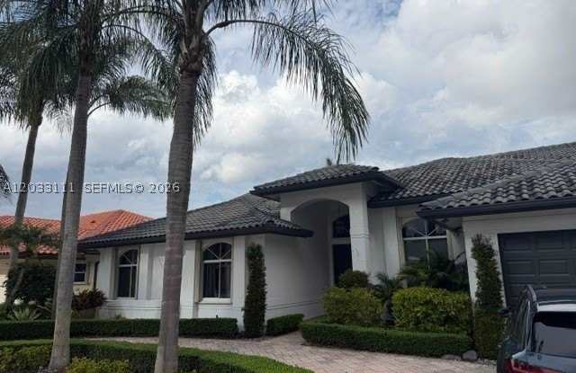 28 NW 108th Way