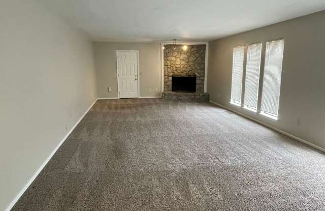 Oversized Three Bedroom with an Office Near Lake Hefner!!