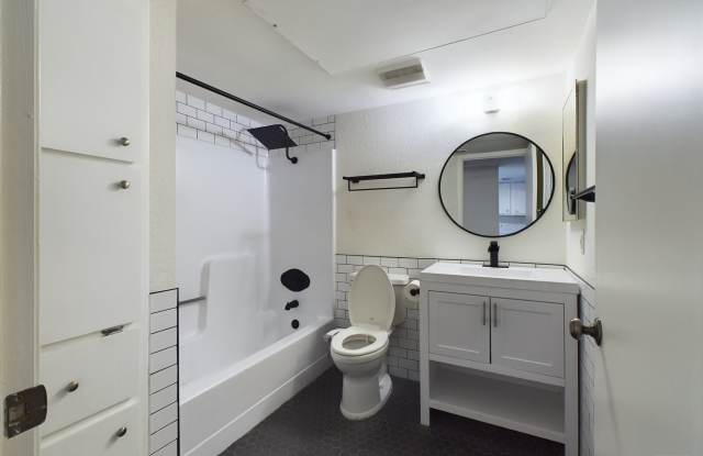 2104 Cullen Ave # 4-117