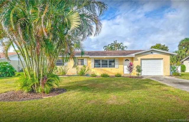 1300 SE Sand Dollar Lane - 1300 Southeast Sand Dollar Lane, Stuart, FL 34996