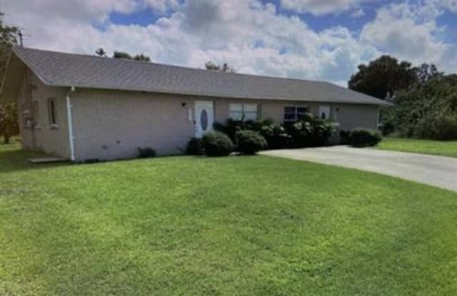 321 Gordon Ave South - 1 - 321 Gordon Avenue South, Lehigh Acres, FL 33973