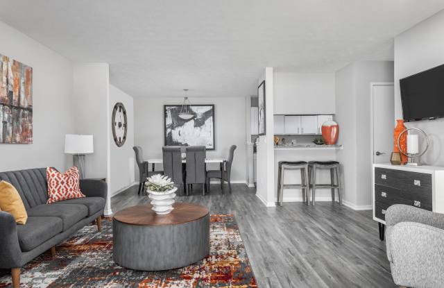 The Pointe at Canyon Ridge Apartments