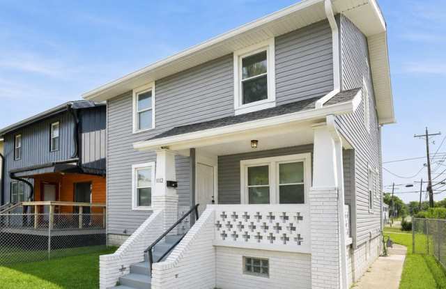 1112 Peters Ave