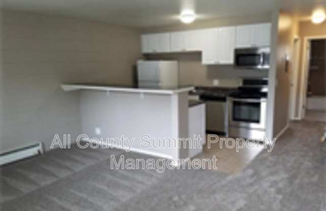 2229 Collyer Street, Unit 4