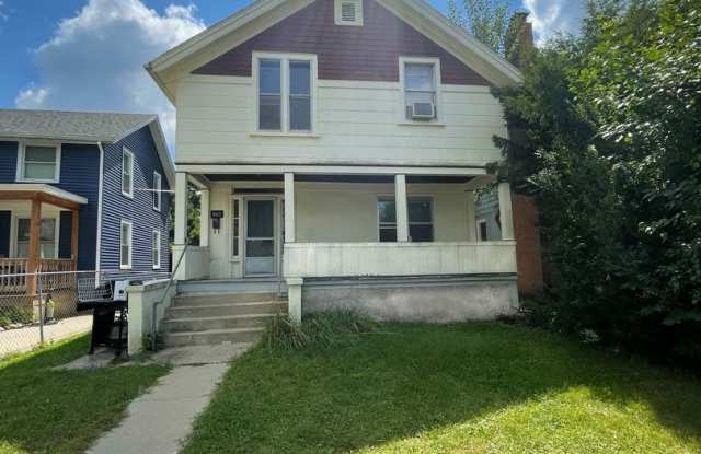 Photo of 942 Woodlawn Ave. | JOIN THE WAITLIST TODAY!