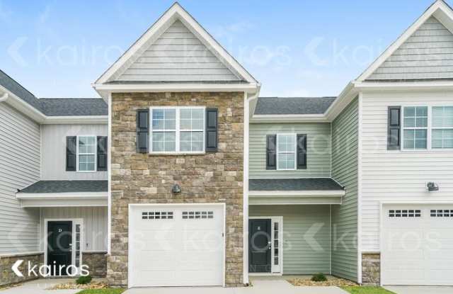 3709 Oak Leaf Way