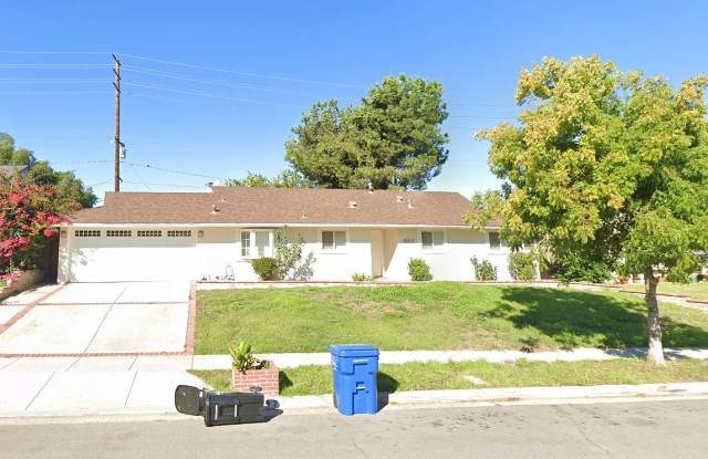3187 Calle Quebracho