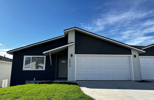 1513 Bell Street - 1513 Bell Street, Spokane Valley, WA 99016