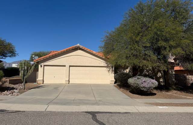 Your Dream House Awaits!!! Gorgeous 4 bedroom/2bath