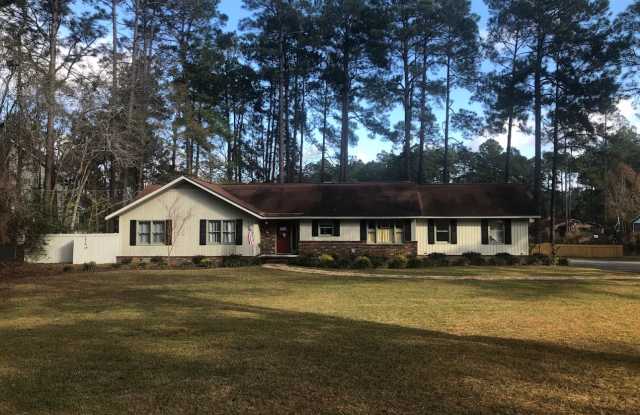 Photo of 4 Northlake Drive