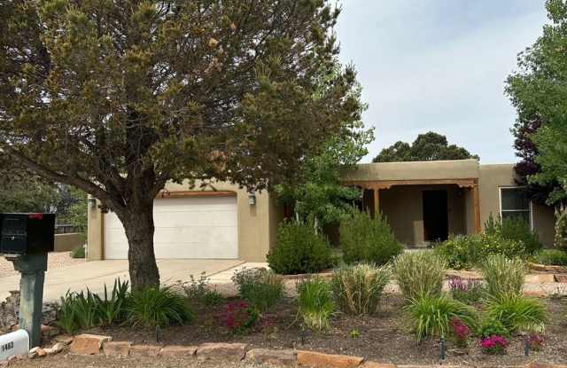1462 Encina Road