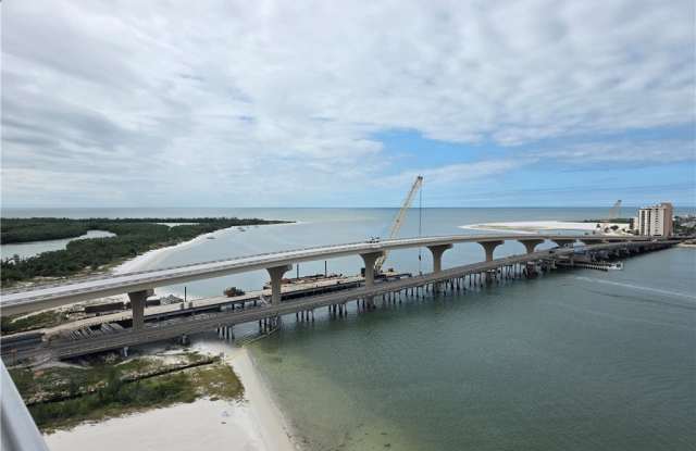 8701 Estero Boulevard unit: Ph3