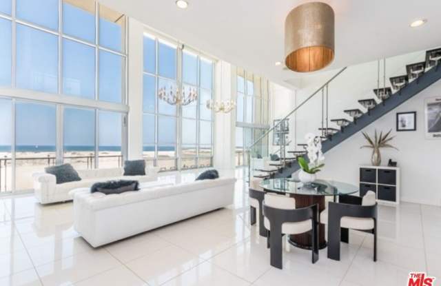 5205 Ocean Front Walk unit: 203