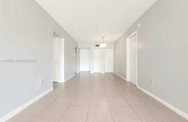 400 Northeast 18th Avenue