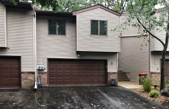 2368 Hillwood Drive - 2368 Hillwood Drive, Maplewood, MN 55119