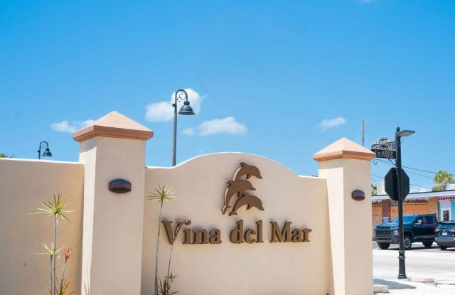 2173 W Vina Del Mar Blvd