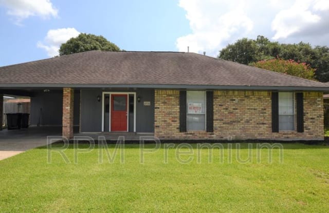 4024 Hillmont Dr - 4024 Hillmont Drive, Baton Rouge, LA 70814