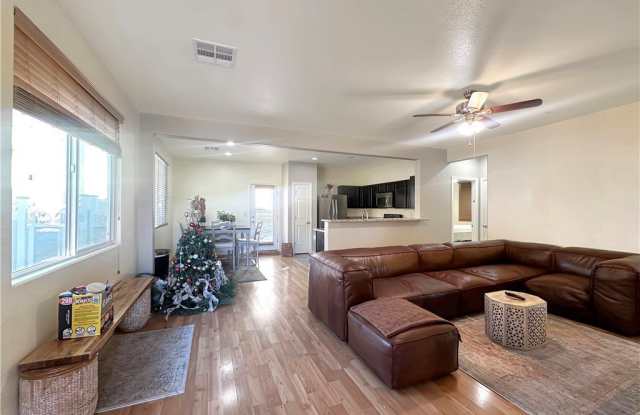 976 Aspen Cliff Drive