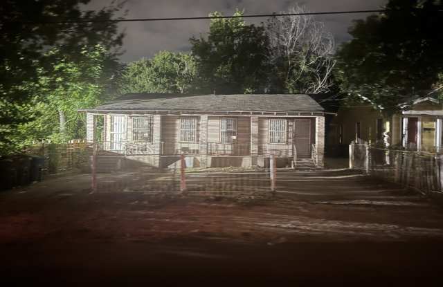 Photo of 1218 Gardina unit: 1218