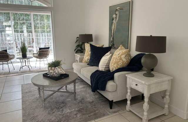 192 AZALEA POINT Drive S