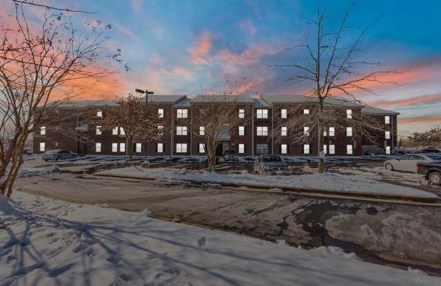 301 Dorchester Ave